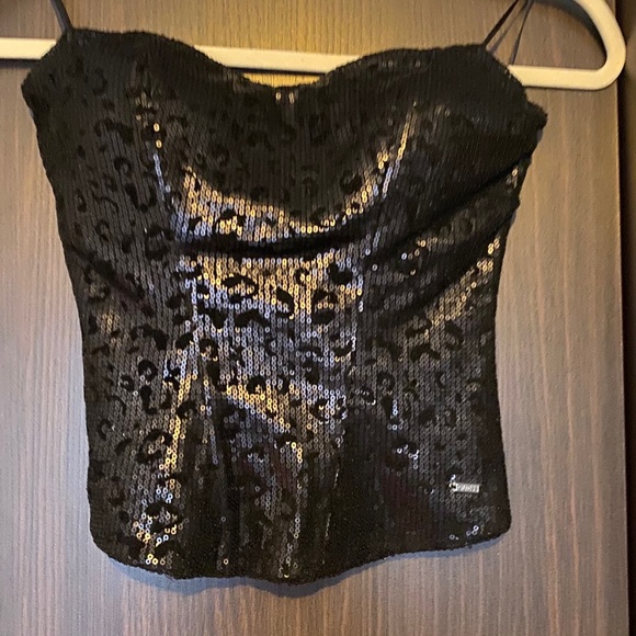 Strapless Guess CropTop - Picture 2 of 6